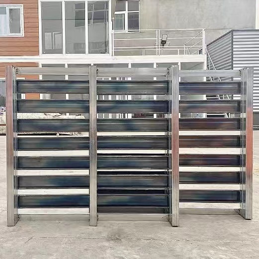 ת������