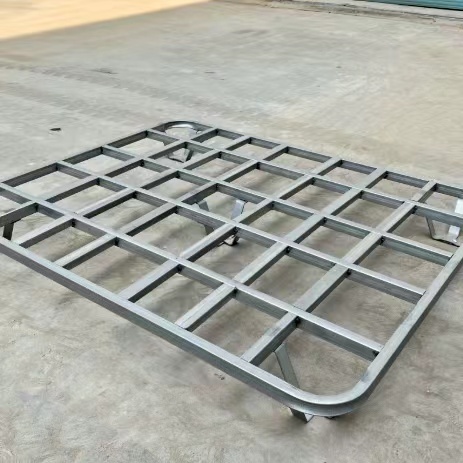 ת������